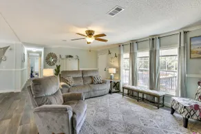 Charming Perry Home ~ 2 Mi to the Gulf! - Image 5