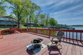 Pet-Friendly Lexington Vacation Rental on Lake! - Image 2