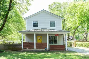 Cherry Cola - 3BR Designer Stay w/ Screened Porch - Image 5