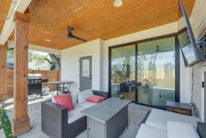 Chic Austin House w/ Spacious Backyard & Hammock - Image 2