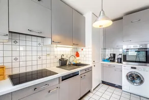Apartment located on the banks of the Seine - Image 4