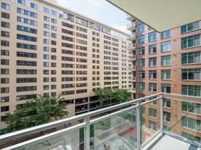 Spacious 2 Bedroom Apt | Heart of Bethesda | W/D - Image 4