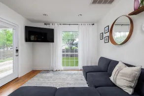 Walkable East Austin Home with Hot Tub - Image 3
