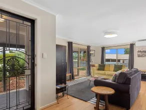 15 Dorset Court Carrickalinga - Image 4