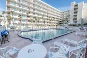 Spacious and Beautiful Direct Ocean Front Condo w/ Heated Pool and Hot Tub! - Image 4