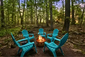 Green Cabin | Dog-Friendly Hot Tub & Sauna Retreat - Image 3