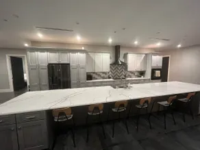 The West Virginia Penthouse - Image 4