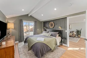 Prime Location Retreat with Hot Tub and BBQ - Image 3