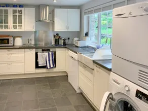 Castle Cottage - Image 2