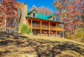Cast Iron Cabin - Secluded Mountain View & Hot Tub - Image 4