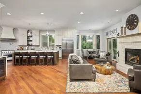 Country Luxury in Private Manor, Hot Tub, Pool Tbl - Image 4