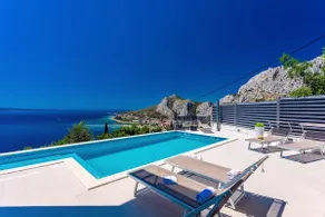 NEW Villa Belvedere com piscina aquecida, bilhar, salão de jogos, vista para o mar, 10 pax - Image 3