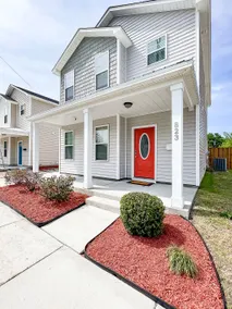 Dual Homes, 8 Beds: A Double Delight in Wilmington - Image 3