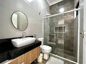 Townhouse next to Hospital Costa e Paraguai - Image 4