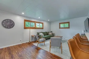 Beautiful 3BR Home Near Lake MI - Image 2