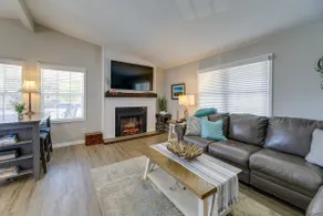 Lovely Morehead City Home w/ Fire Pit & Gas Grill - Image 5