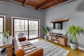 'alpine House' Modern Delevan Cabin on 2 Acres - Image 4