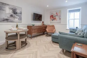 The Cwtch - 2 Bedroom Apartment - Tenby - Image 2