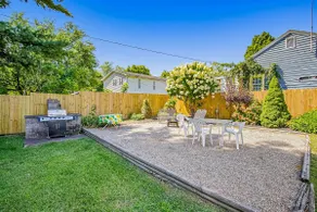 Enchanting Dog-Friendly Home with Grill & Firepit - Image 4