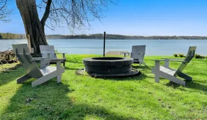 Lakefront House! 2 Large Decks + Private Yard - Image 2