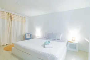 Amazing Ocean View Noord Close to Beach - Image 3