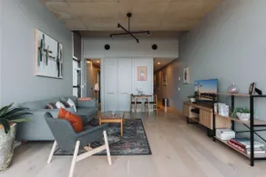 Stunning 1-Bed Above Foreshore with Water Views - Image 3