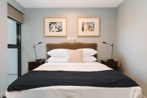 Stunning 1-Bed Above Foreshore with Water Views - Image 5