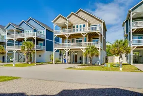 Modern Surf City Beach House w/ Hot Tub! - Image 2
