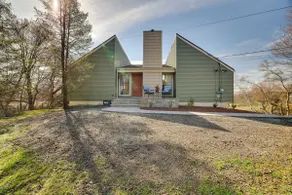 Long Pond Vacation Rental on Pine Tree Lake! - Image 4