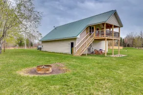 Cozy Solar-Powered Loft: Walk to Lake Champlain! - Image 2
