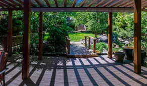 Cowslip's Rosebud Garden Suite, peaceful, central - Image 4