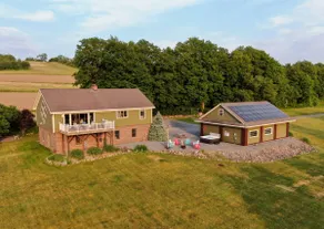 Hilltop Retreat June-Oct -10% 5 nights Auto Apply - Image 2