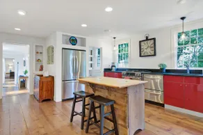 Historic, Walk to Town - South Woodstock Cottage - Image 4