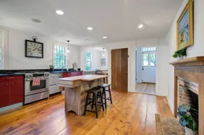 Antique Farmhouse, Walk to South Woodstock Village - Image 4