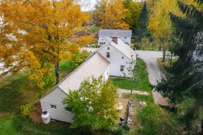 Antique Farmhouse, Walk to South Woodstock Village - Image 5