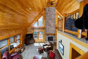 Pet friendly, Private Lot - Great for Families and Groups! - Image 2