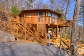 Yurt-like Treehouse near Restaurants/Hiking/Golf - Image 5