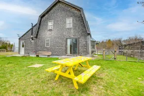 Cozy Pet-Friendly Cottage Near Fort Knox & Acadia - Image 3