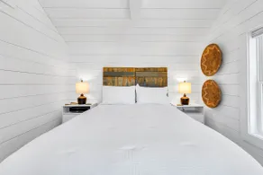 Beachcomber Cottage-Oceanfront! - Image 2