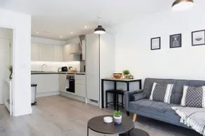 Central Hemel Hempstead | 25% Discount - Image 3
