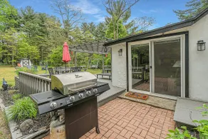 Charming Sawyer Cottage: Private Deck & Firepit - Image 3
