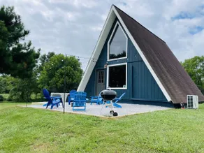 Cozy 2BR A-Frame Cabin w/ Hot Tub & Views - Image 5