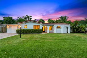 Lighthouse Point • Heated Pool, Spa & Tiki Hut - Image 3