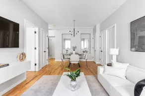 Top Notch 2BR & 2BA Suite Minutes to Central Park - Image 3