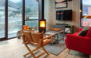 Nice home in Straumgjerde - Image 3