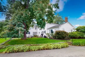 6BR country retreat with game room & large yard - Image 2