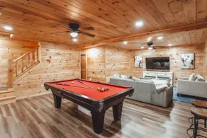 The Burrow Lodge! Hot Tub! Sleeps 16 - Image 5