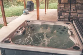 The Burrow Lodge! Hot Tub! Sleeps 16 - Image 4