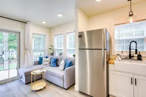 Cozy Cottage: Minutes to Downtown Southport! - Image 5