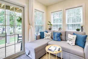 Cozy Cottage: Minutes to Downtown Southport! - Image 4